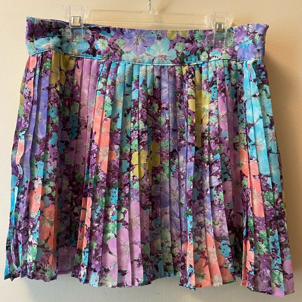 Aeropostale purple floral skirt size small